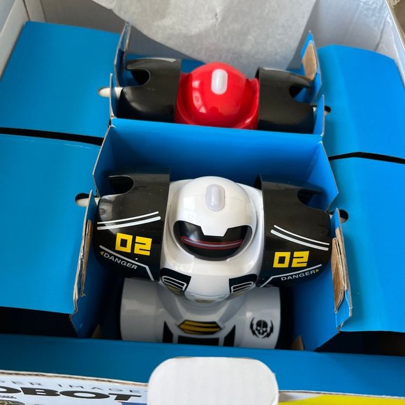 Remote Control (RC) Robot Fighting Set Multiplayer-Sharper Image - Picture 2 of 5